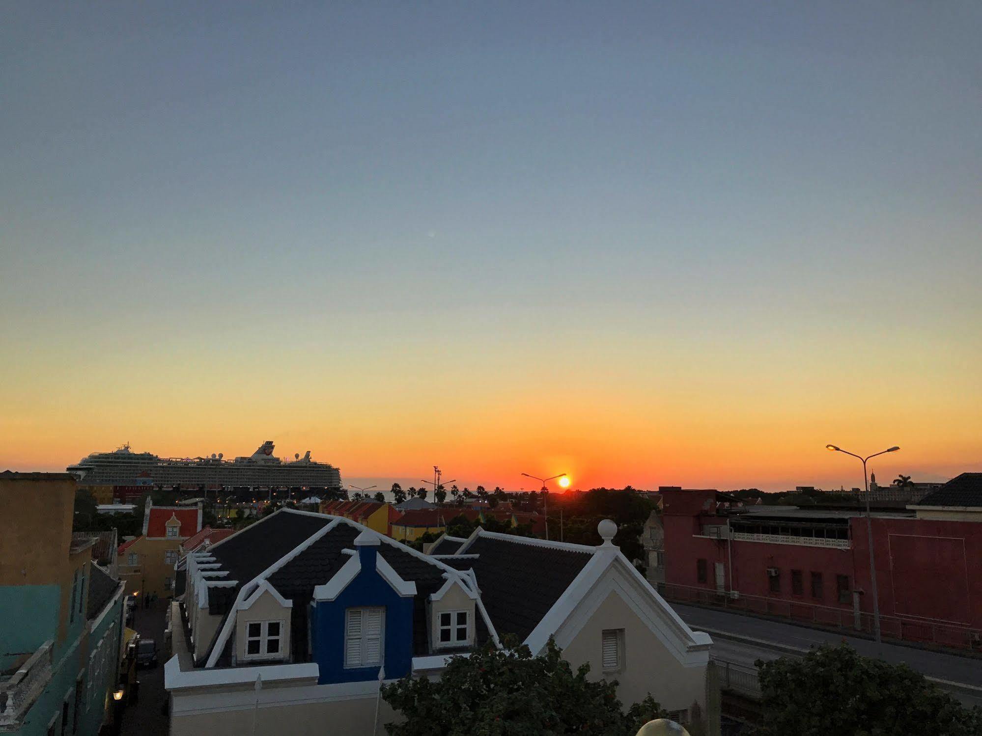 Curacao Suites Hotel Willemstad Eksteriør bilde